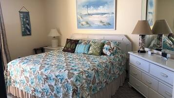 2 bedrooms, iron/ironing board, WiFi (free), bed sheets