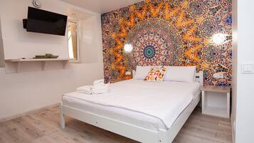 Family Studio Suite | Individually decorated, soundproofing, free WiFi, bed sheets