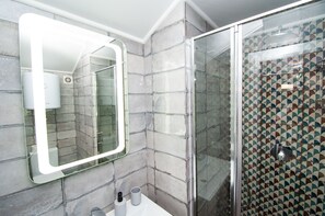 Luxury Studio | Bathroom - Lyon d'Opera (Odesa)