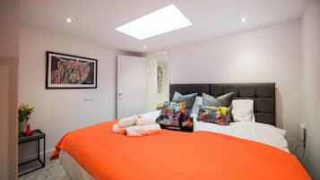 1 bedroom, iron/ironing board, free WiFi