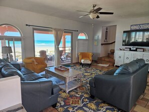 Smart TV, fireplace - Casa CORTEZ!  Private BEACHFRONT Home 2 Bdrm sleeps 7 in beds. (Puerto Peñasco)