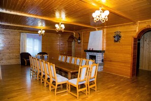 Premium Cottage | Living area - Bayka (Kosiv)