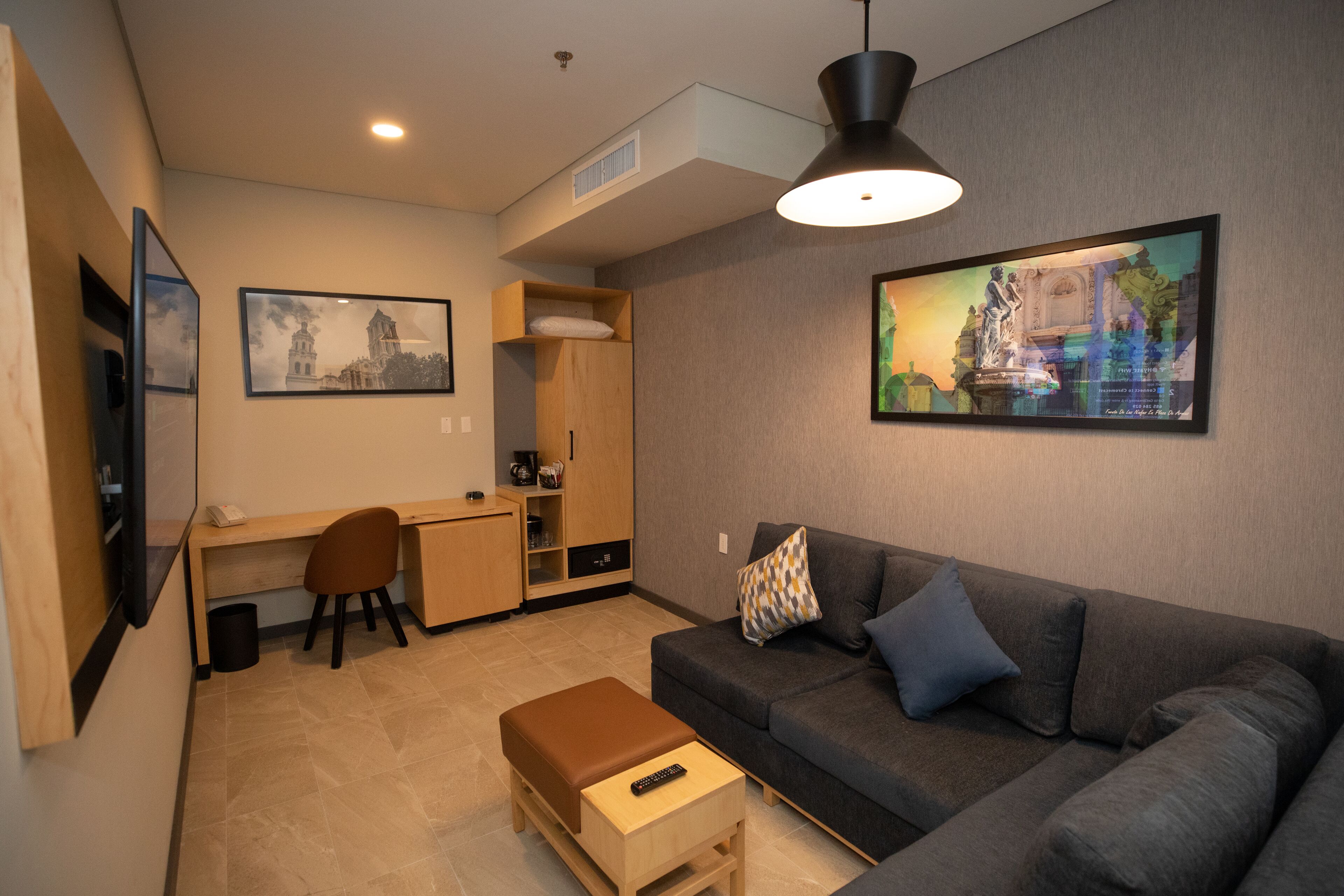 room, 1 king bed with sofa bed, accessible (shower) | premium bedding, pillow-top beds, minibar, in-room safe