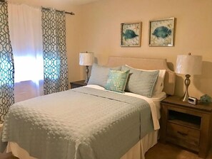 1 غرفة نوم ومكواة/لوح كي وواي فاي مجانًا وملاءات أسرّة