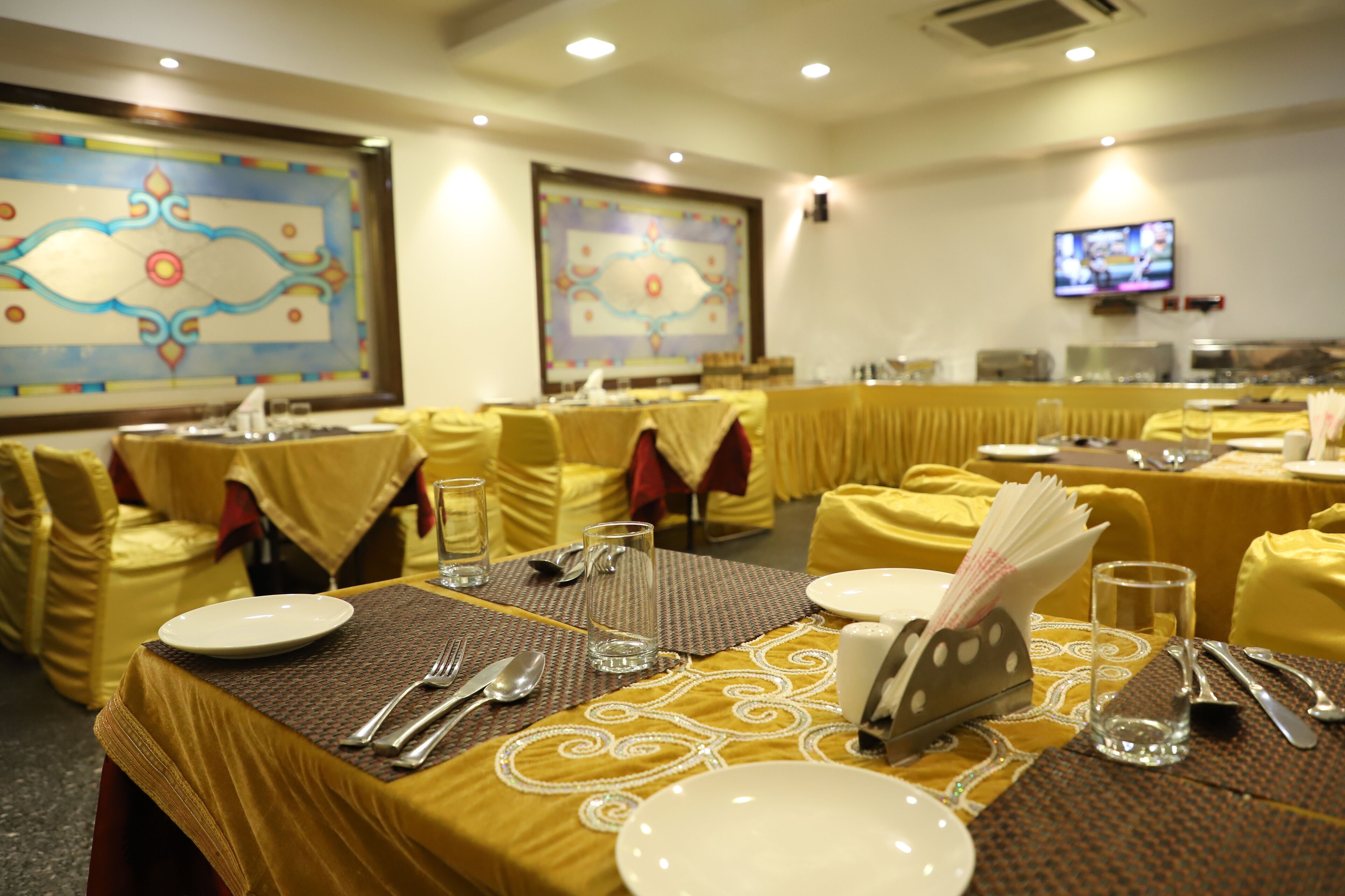 Daily buffet breakfast (INR 200 per person)