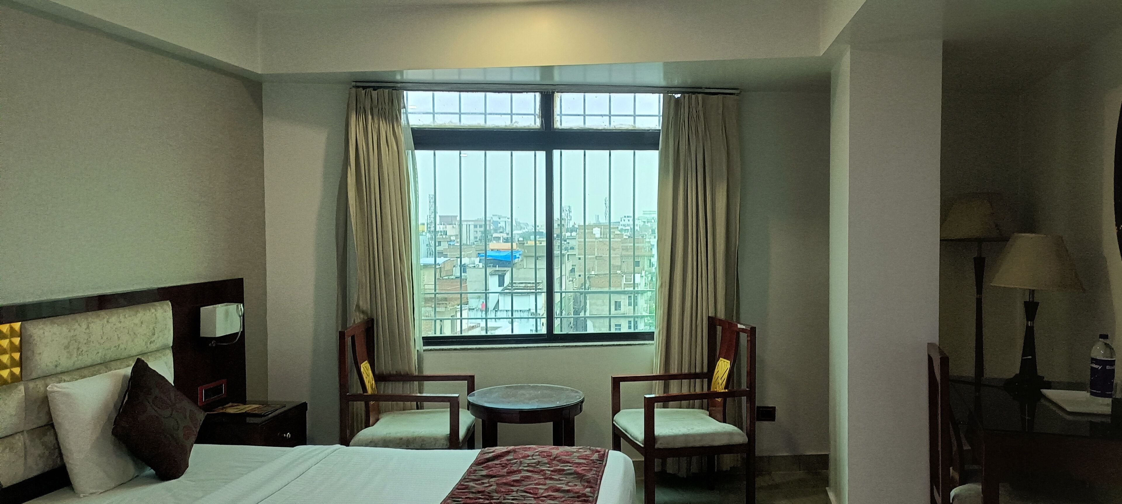 Premium bedding, minibar, desk, laptop workspace