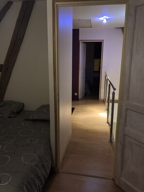 3 habitaciones, wifi gratis y ropa de cama