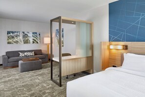 1 bedroom, desk, laptop workspace, iron/ironing board - SpringHill Suites by Marriott Columbus Dublin (Dublin)