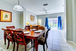 House (Private pool and enjoy all resort ame) | Private kitchen