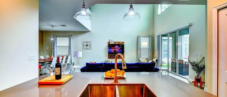 House (Champion Gate Resort.. Game room, pri) | Private kitchen