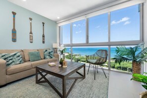 TV - Unbeatable 2 bedroom beachfront condo! (Noord)