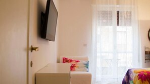 2 chambres, bureau, fer et planche à repasser, Wi-Fi gratuit