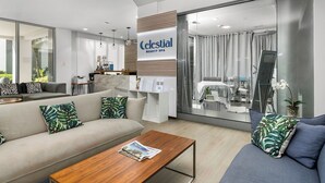 Lobby - Real Retreat with Ocean View. 2BDR condo for 5 (Eagle Beach)