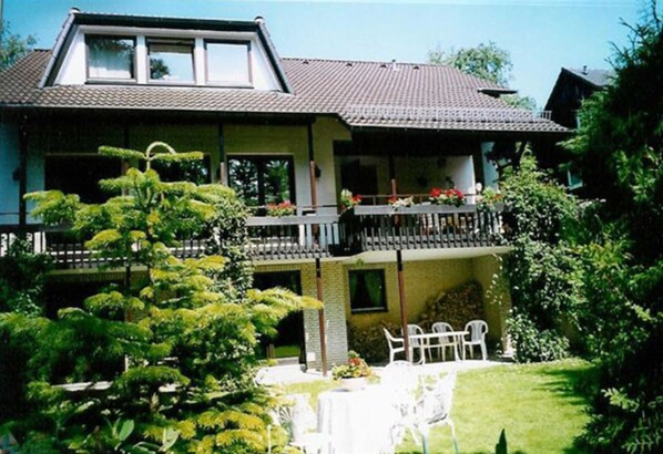 Imagen sin descripción, 1 de 8, botón