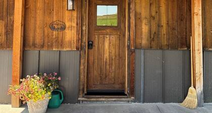 Bunkhouse with Horse Accommodations