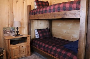2 Schlafzimmer, Zimmersafe, WLAN, Bettwäsche