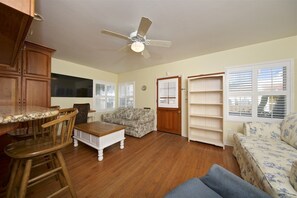 Unclassified image, 4 of 15, button