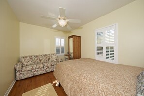 Unclassified image, 5 of 15, button