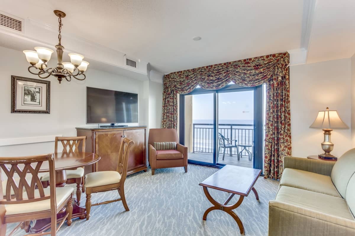 Signature Condo, 1 Bedroom, Ocean View, Oceanfront | Living room