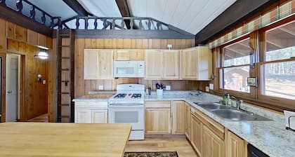 Swiss Chalet/waterfront