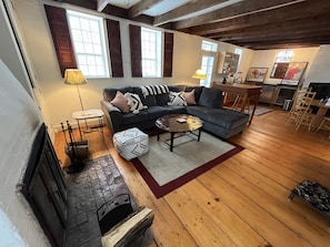 Living area - Remote Getaway near Woodstock Vermont (Reading)