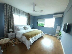 1 habitación, tabla de planchar con plancha, wifi y ropa de cama 