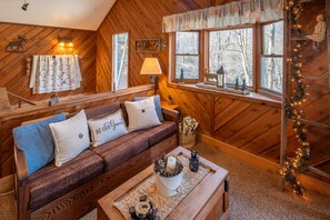 Interior - A Fun Cabin Retreat Close to Grandfather Mountain  (Banner Elk)