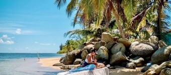 Amazing getaway: Private Pool, Beach, Golf, Rainforest and more!