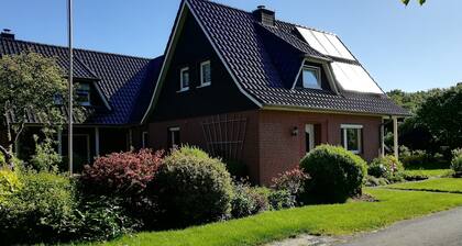 Ferienwohnung im GrĂŒnen