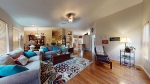 House (120 Winding Meadow by Vacation Rental) - 120 Winding Meadow by Vacation Rentals for You (Monument)