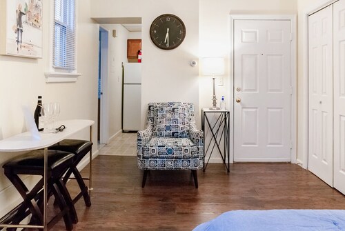 Studio getaway right by Yale - EXPERTLY SANITIZED