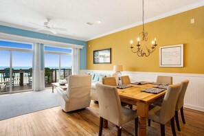 Residenza, 4 camere da letto | Ristoranti