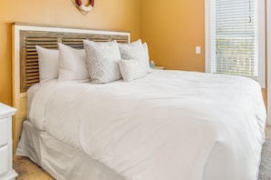House, 3 Bedrooms | 3 bedrooms, individually decorated, individually furnished