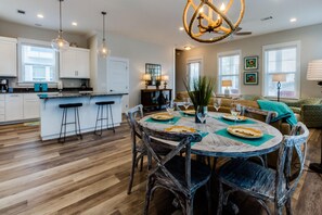 Huis, 4 slaapkamers | Dineren