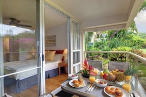 Terrace/patio - Beach Retreat | Walk to Maui’s Best Shores (Kihei)