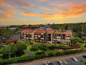 Exterior - Beach Bliss Retreat | Walk to Surf & Dining (Kihei)