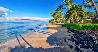 Sunset Haven: Elegant Beachfront Maui Retreat