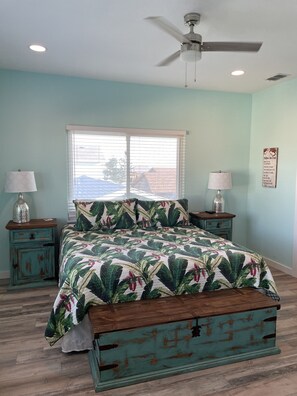 3 Schlafzimmer, Reisekinderbett, kostenloses WLAN, Bettwäsche