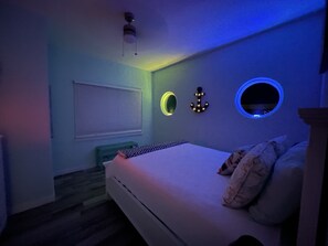 5 bedrooms, travel cot, free WiFi, bed sheets