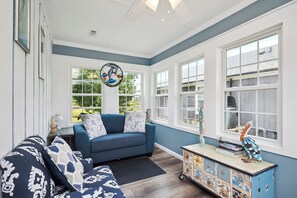 TV, fireplace, DVD player