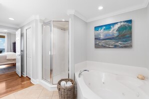 3 bedrooms, iron/ironing board, travel cot, free WiFi -  GULF FRONT on 30A with Beach setup! (Santa Rosa Beach)