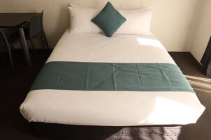 Apartment, 2 Bedrooms | Iron/ironing board, free WiFi, bed sheets