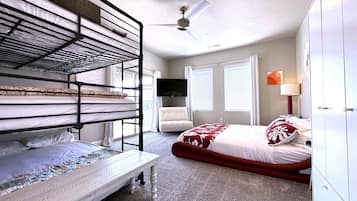 6 bedrooms, iron/ironing board, free WiFi, bed sheets