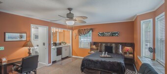  Private Studio Entry