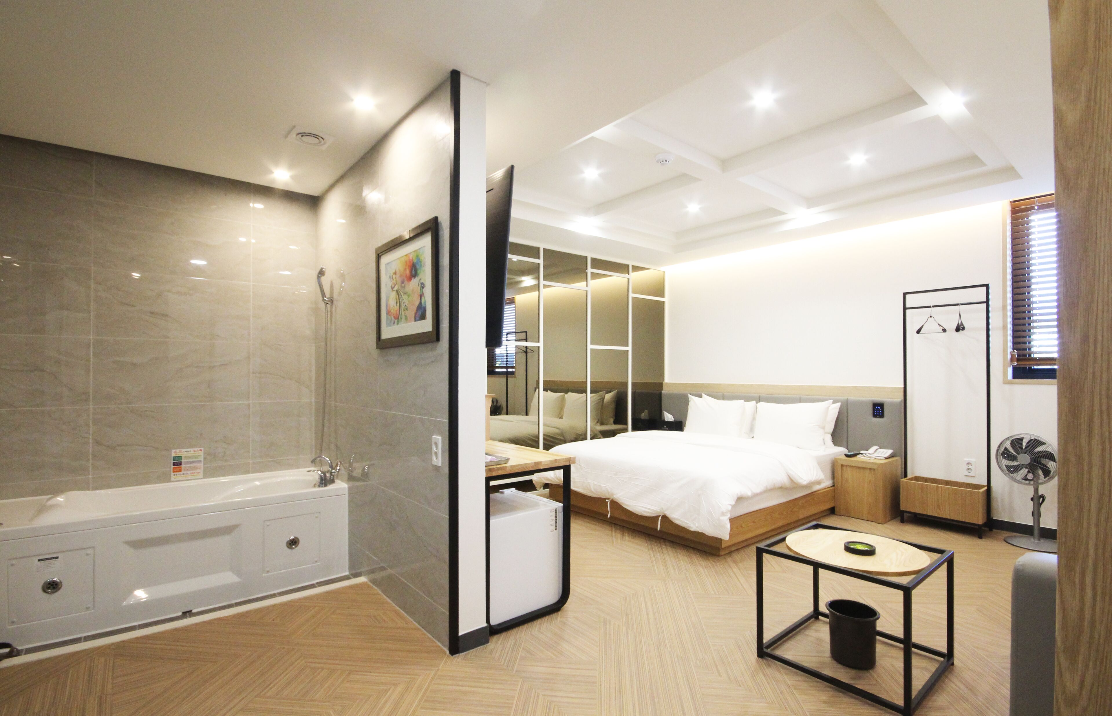 Standard Room | Free WiFi, bed sheets