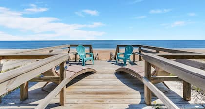 SPACIOUS & BEAUTIFUL OCEANFRONT 4BR/3BA IMMEDIATE AVAILABILITY