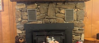 Tranquility & Glorious views!! Gorgeous Mountain View’s from the decks!