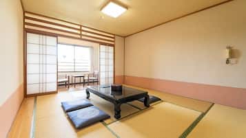 传统客房, 无烟房 (Japanese Style Room) | 羽绒被、免费 WiFi、床单