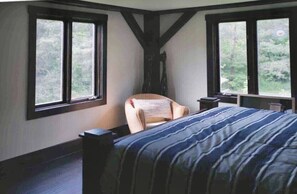 5 chambres, fer et planche à repasser, accès au Wi-Fi (inclus)