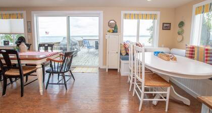 The French Cottage: Perfect Lakeside Family Retreat!